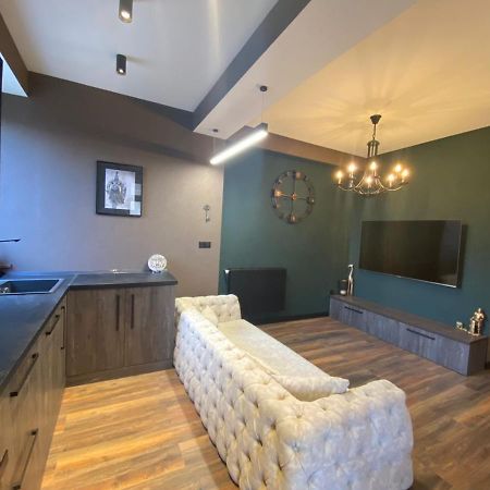 New Apartment With Terrace Tbilisi Ngoại thất bức ảnh