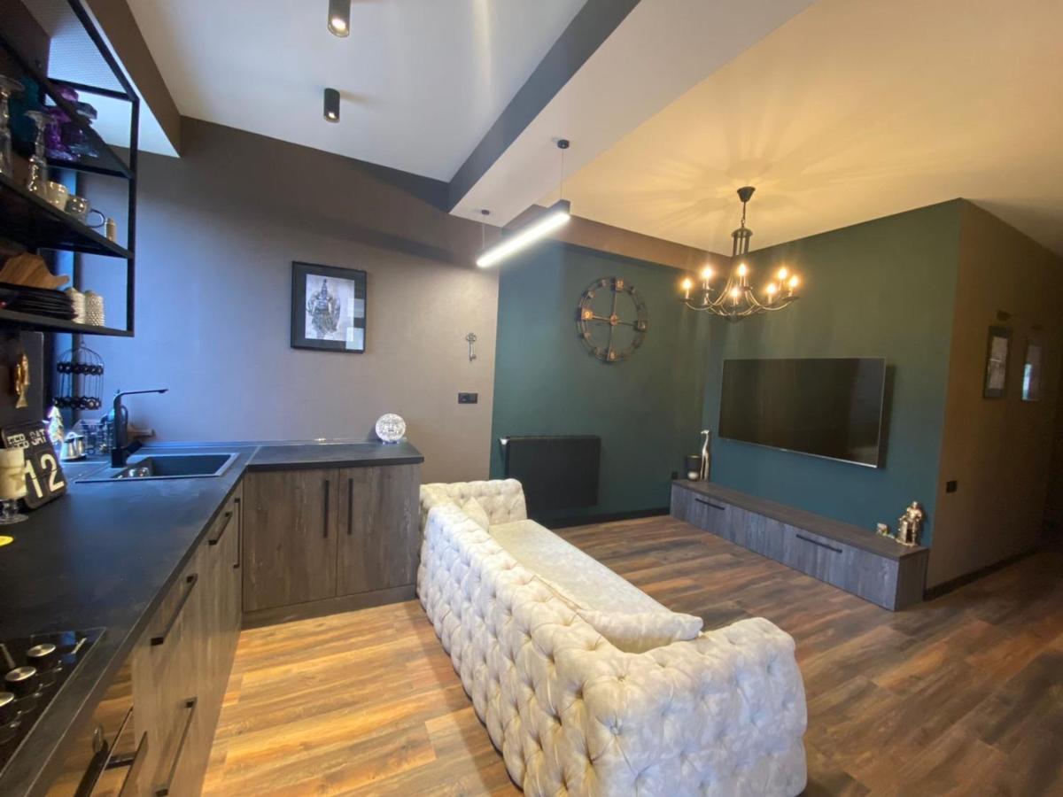 New Apartment With Terrace Tbilisi Ngoại thất bức ảnh