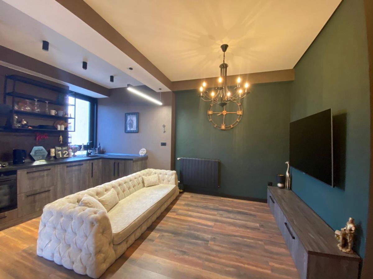 New Apartment With Terrace Tbilisi Ngoại thất bức ảnh