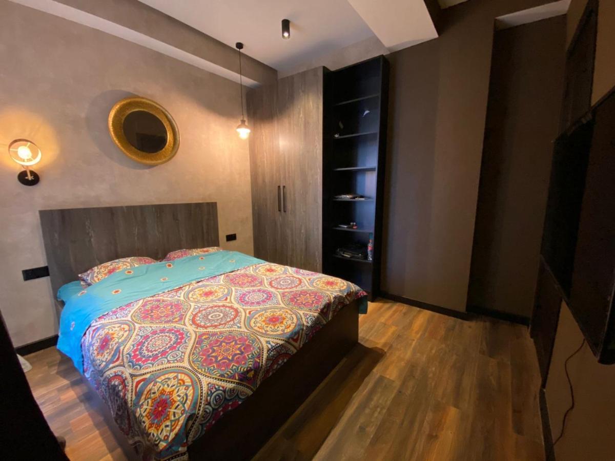 New Apartment With Terrace Tbilisi Ngoại thất bức ảnh