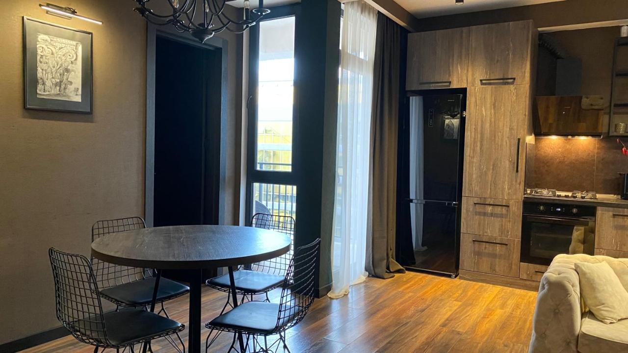 New Apartment With Terrace Tbilisi Ngoại thất bức ảnh